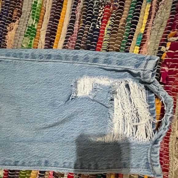 Basic Mom Jeans - Picture 4 of 5